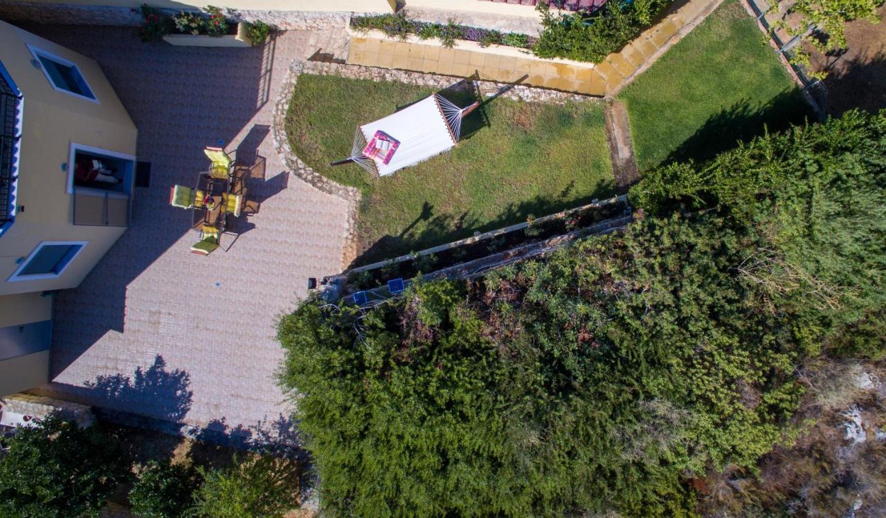 Sunny Hideaway Residence Close To The Nature Argoulidhes Экстерьер фото