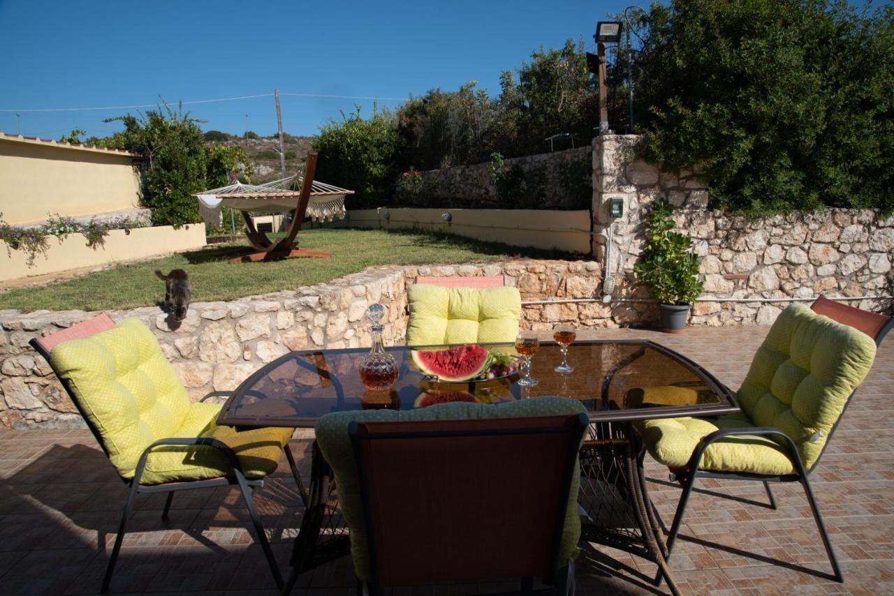 Sunny Hideaway Residence Close To The Nature Argoulidhes Экстерьер фото